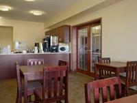 Фото Super 8 Fort Saskatchewan