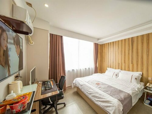 Гостиница Yanji Charles Hotel в Гирине