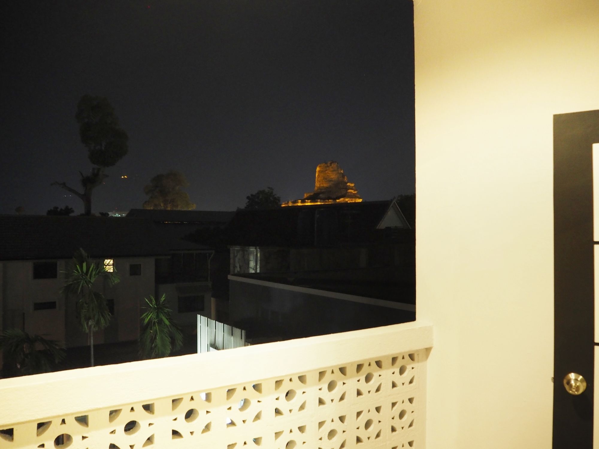 Фото Tch Boutique Hotel & Hostel