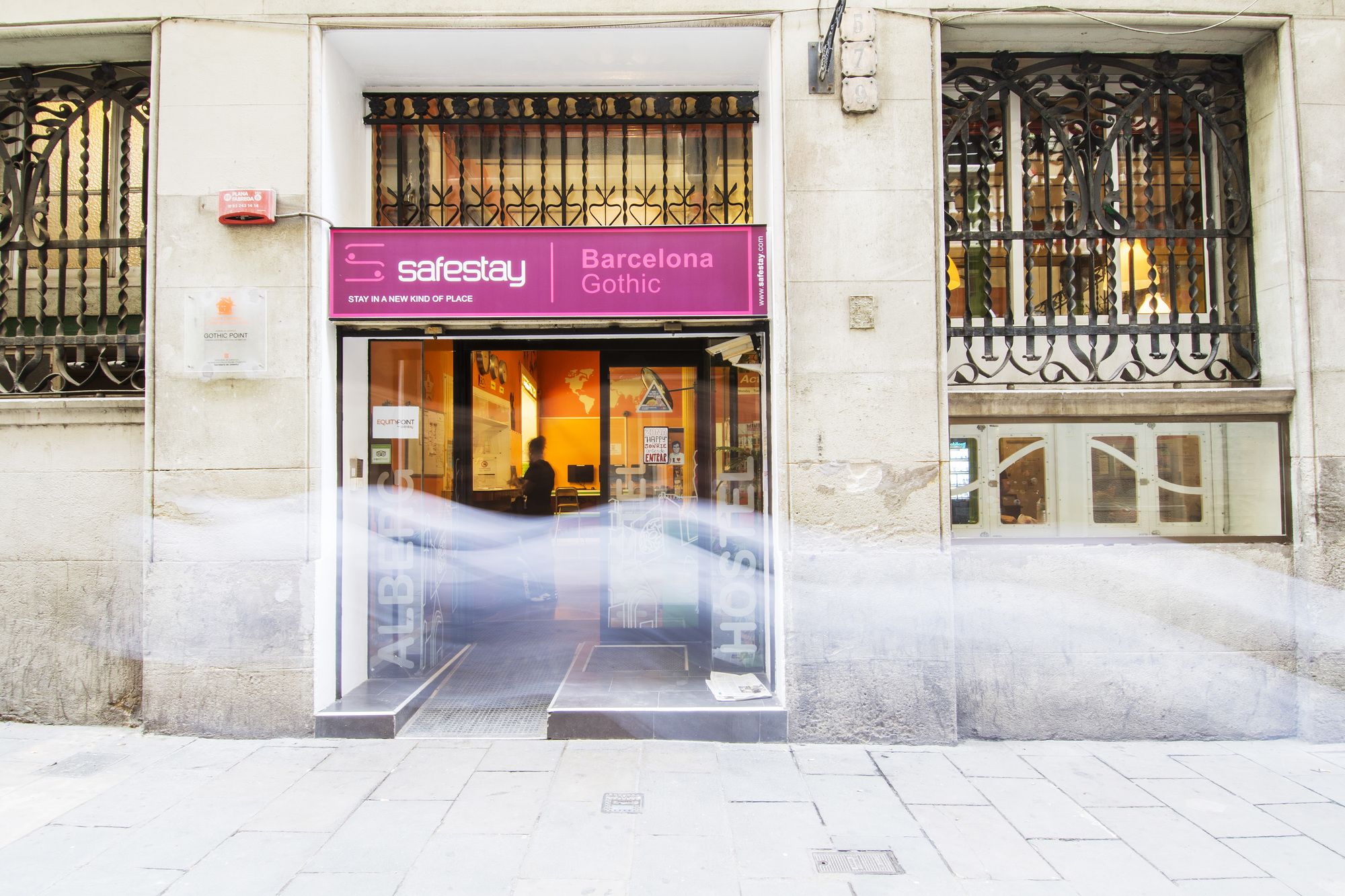 Фото Safestay Barcelona Gothic