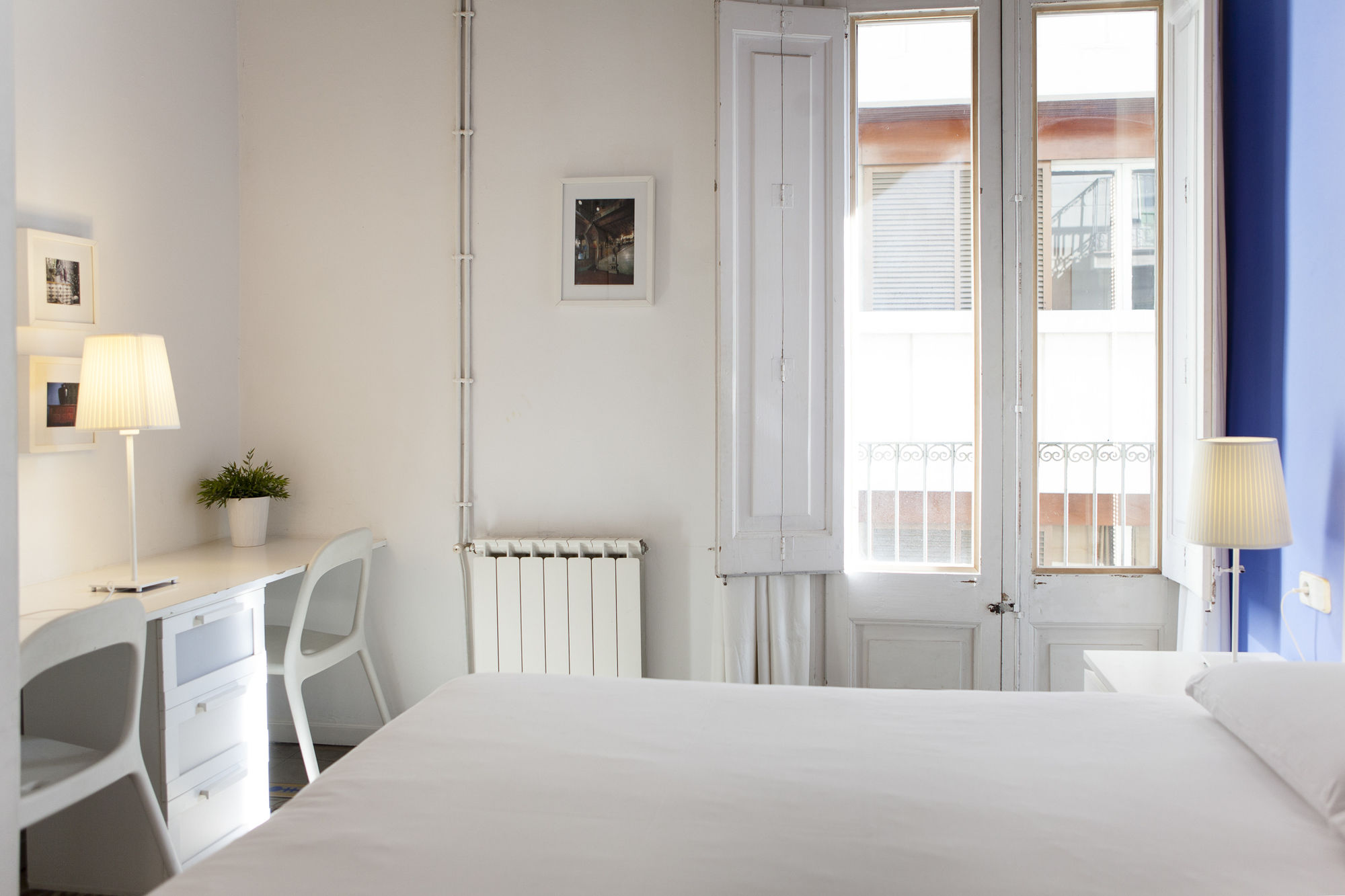 Фото Las Ramblas Pasaje Bacardi Apartments