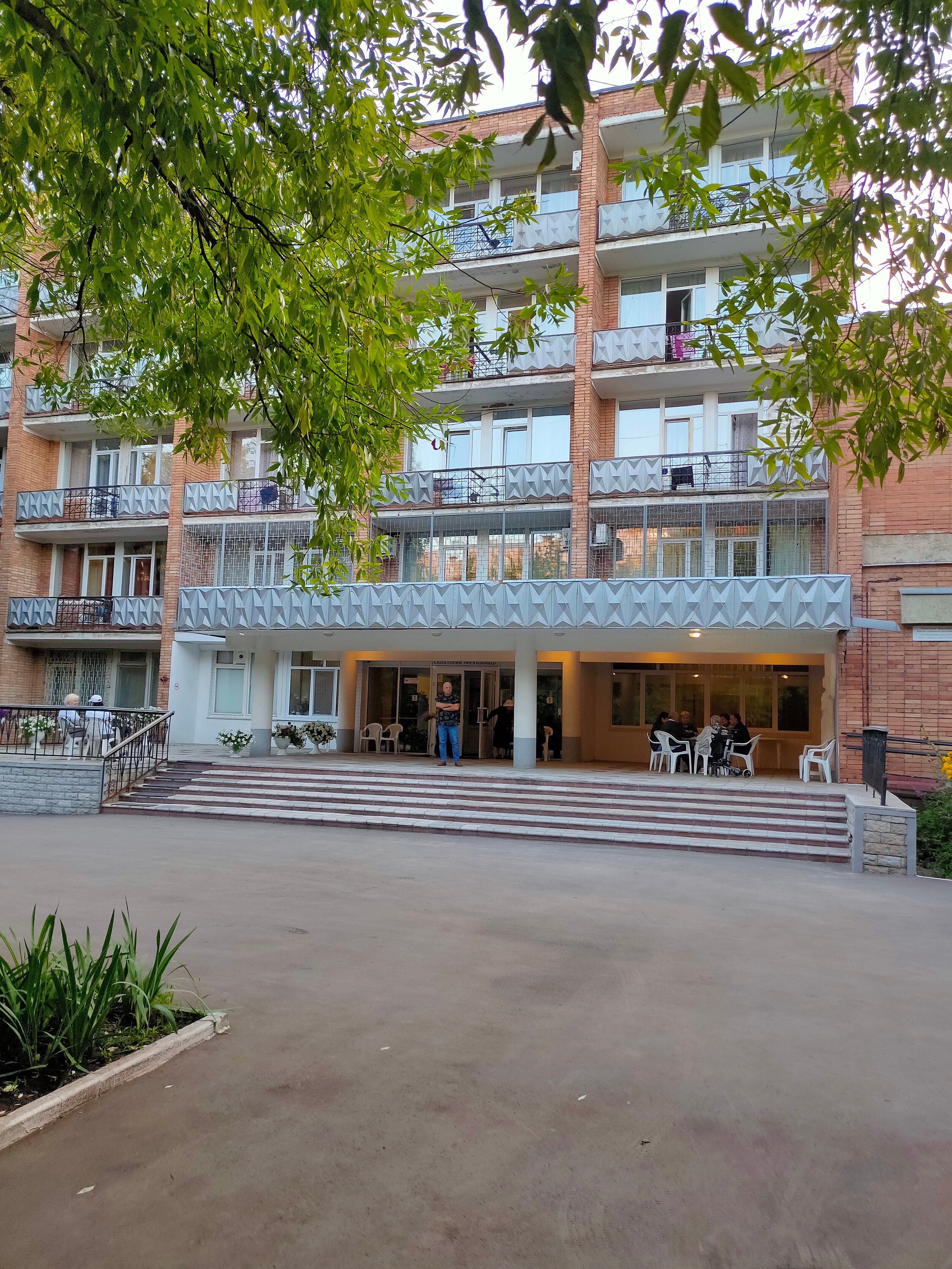 Фото Фрунзенец