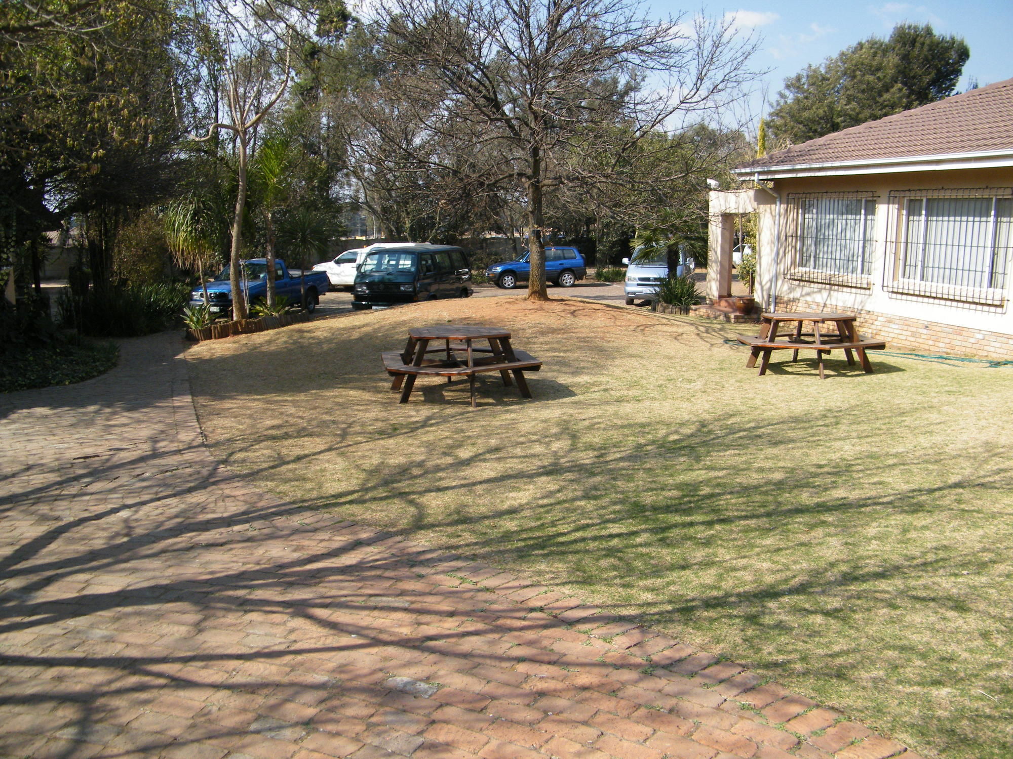 Фото Airport Lodge Guest House