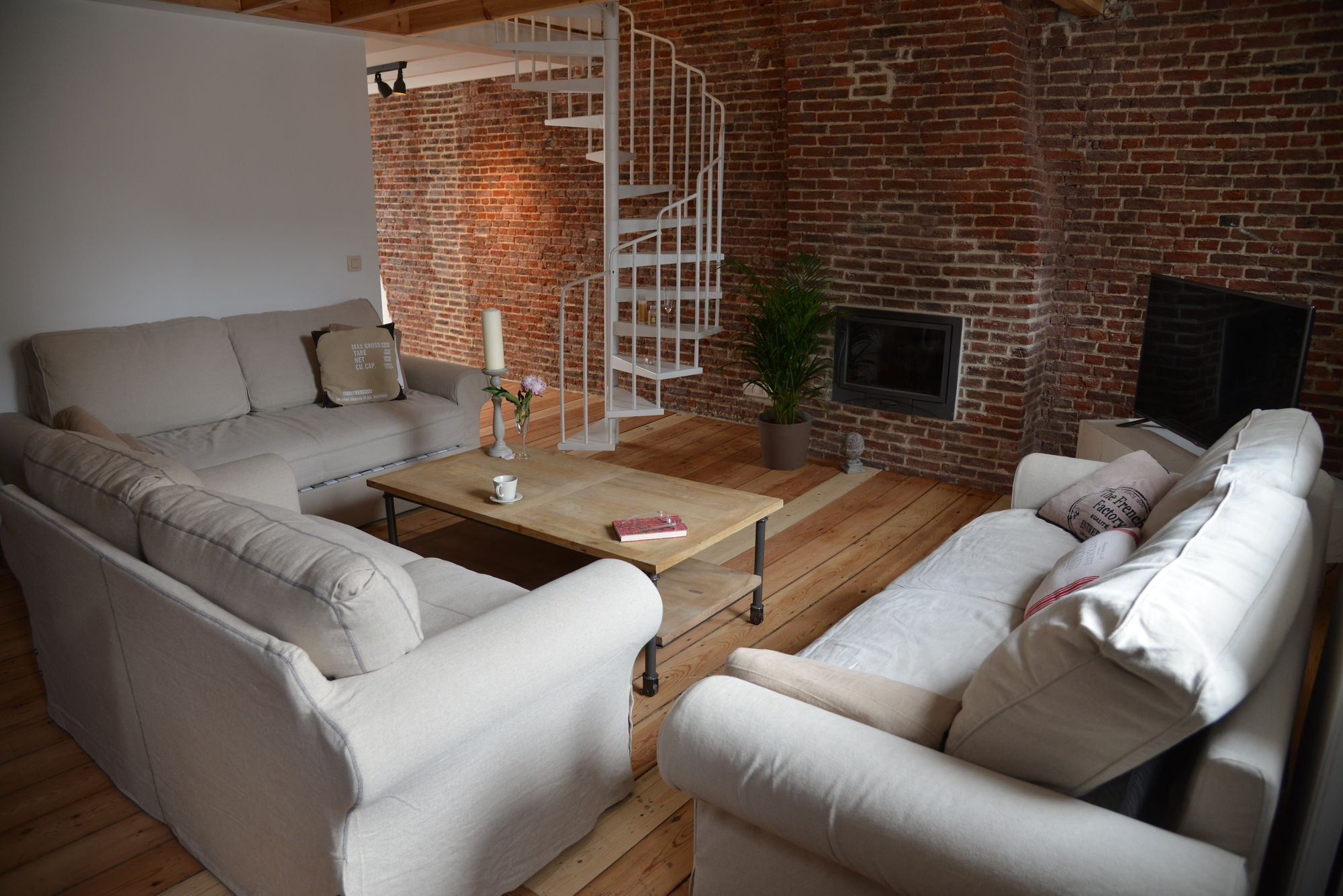 Фото AppartBrussels