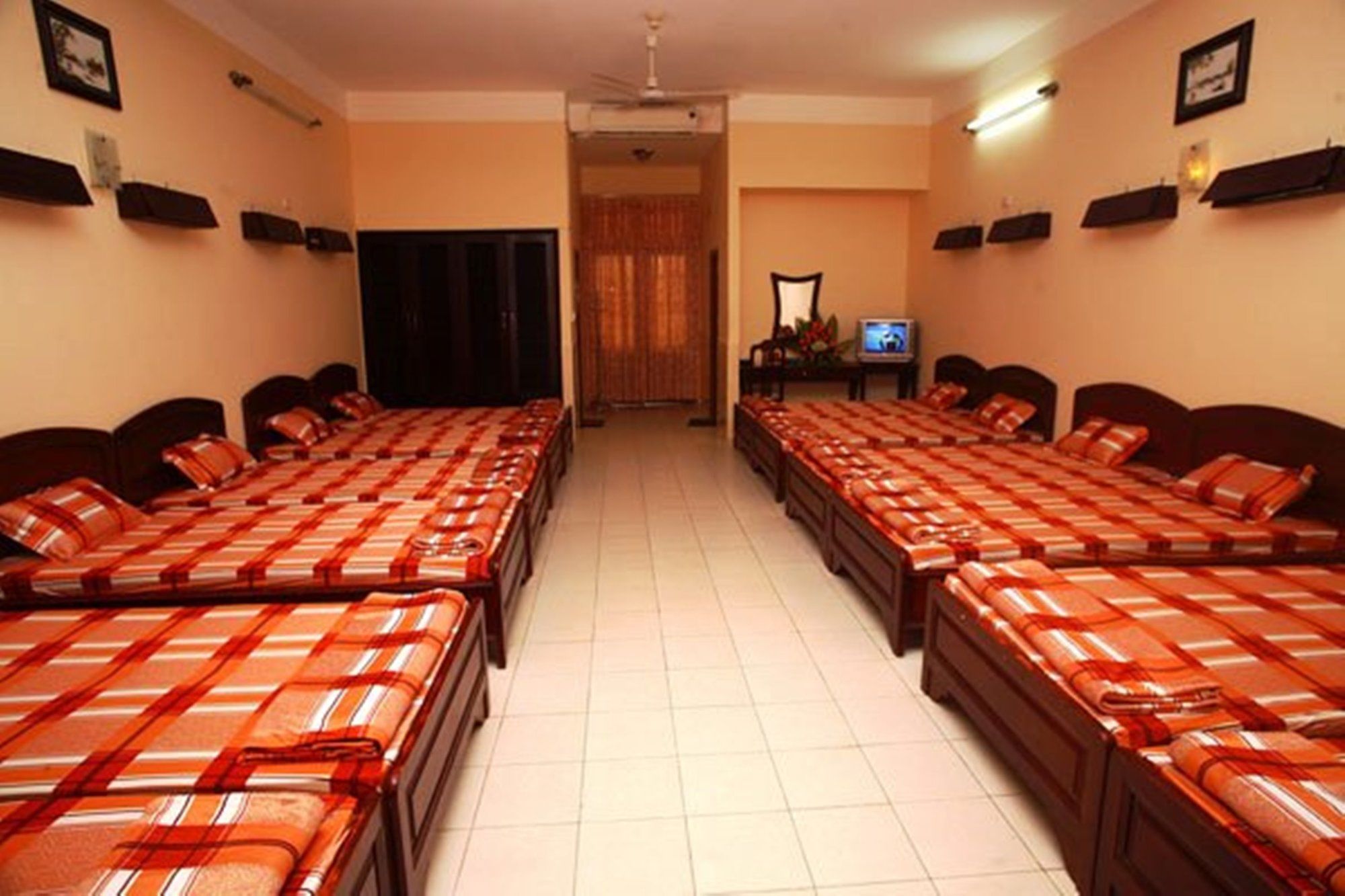 Фото Hon Rom Central Beach Resort