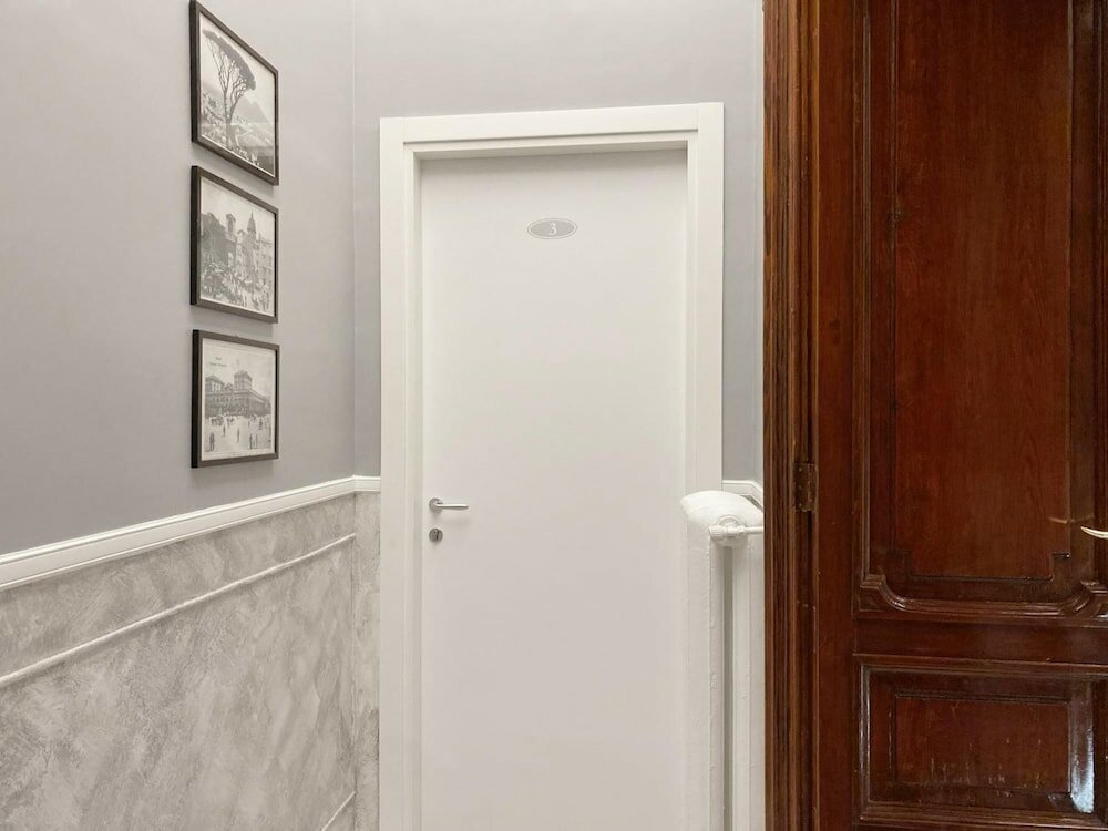 Фото Piazza Bovio 22