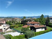 Внешний вид отеля Meet Gardalake Hostel в Пескиера-дель-Гарде, фото 1