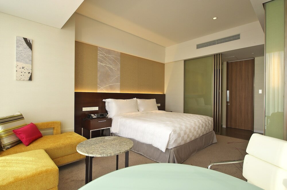 Фото Osaka Marriott Miyako Hotel