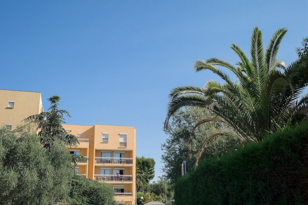 Фото Pierre & Vacances Résidence La Rostagne