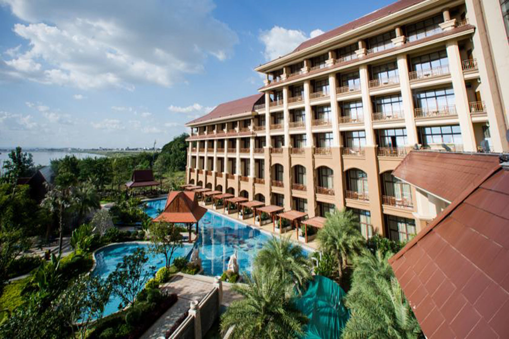 Фото Landmark Mekong Riverside Hotel