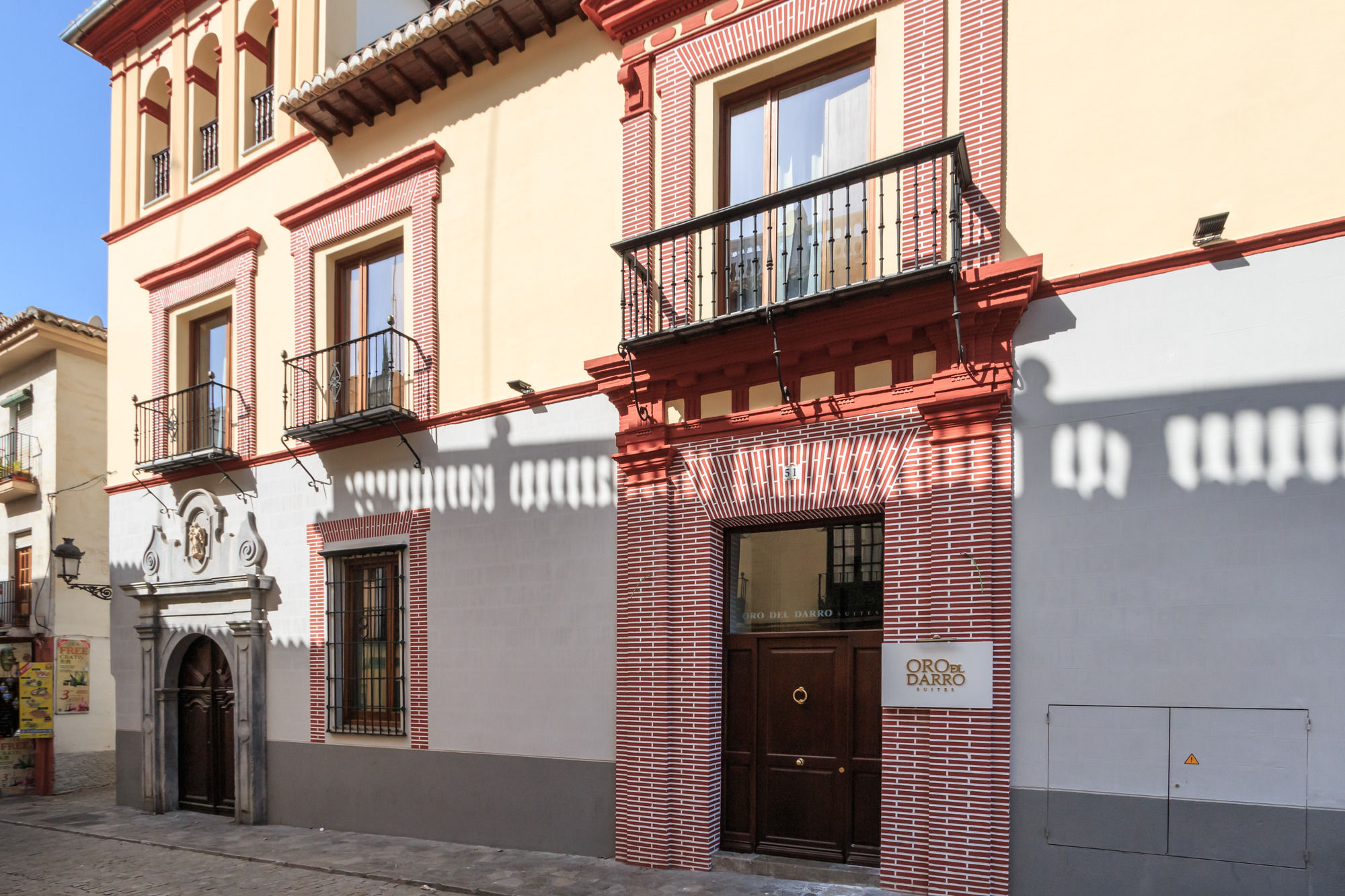 Фото Oro Del Darro Suites