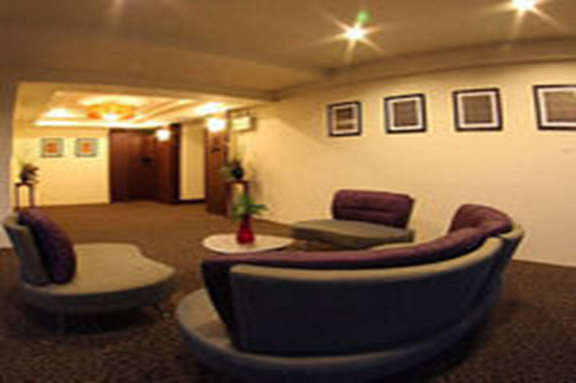 Фото Neo Hatyai Hotel