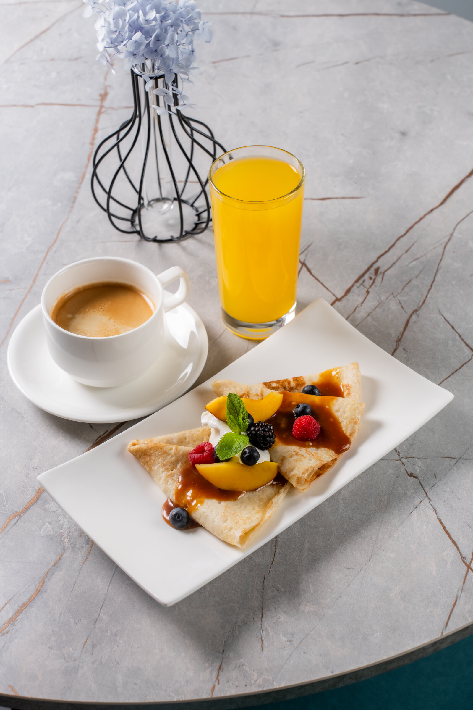 Фото Лазурный