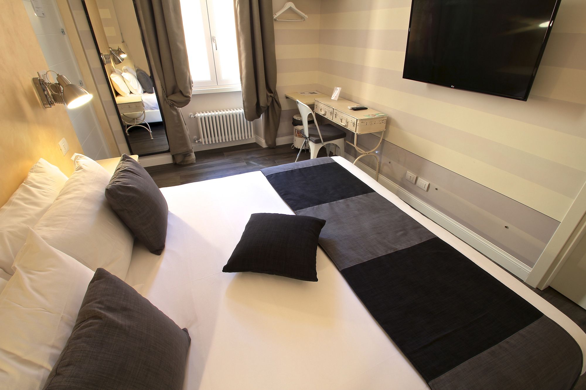 Фото Гостевой Дом Spagna Secret Rooms