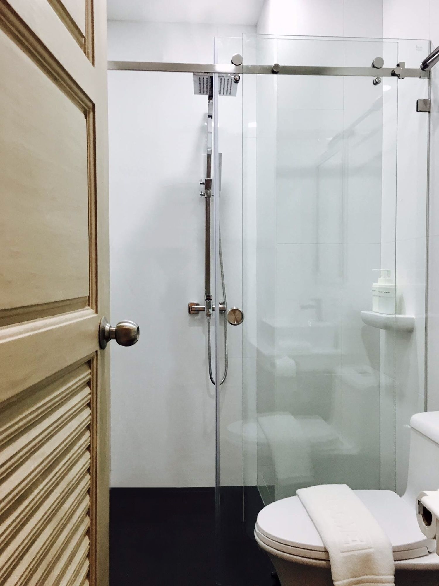 Фото Hataara Hotel