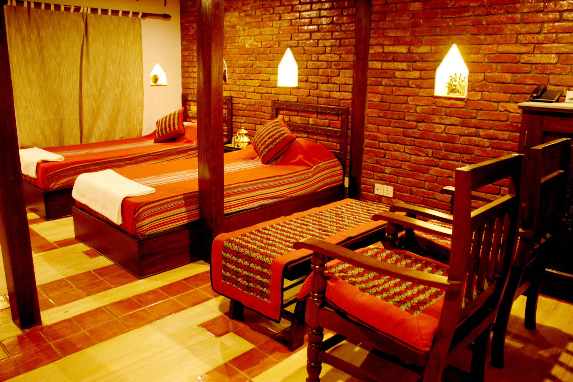 Фото Temple House