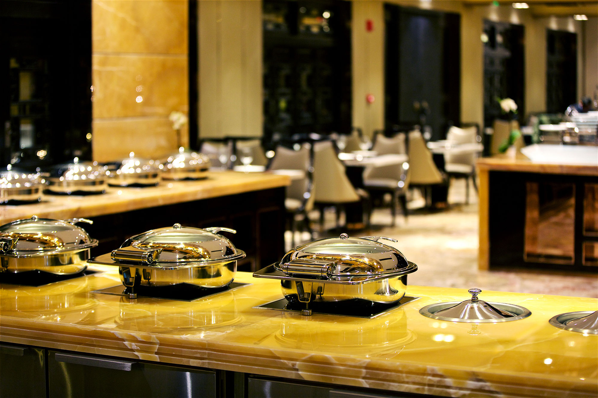 Фото Royal Garden Hotel Shanghai