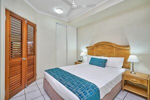 Trinity Beach Club Holiday Apartments (Queensland, City of Cairns, Trinity Beach Road), hotel