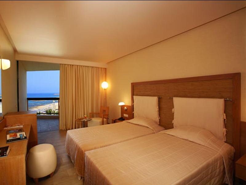 Фото Sirens Beach and Village