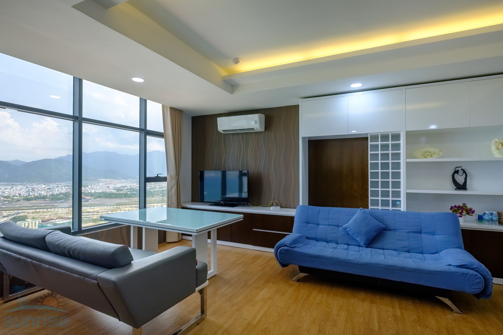 Фото Sunrise Ocean View Apartment