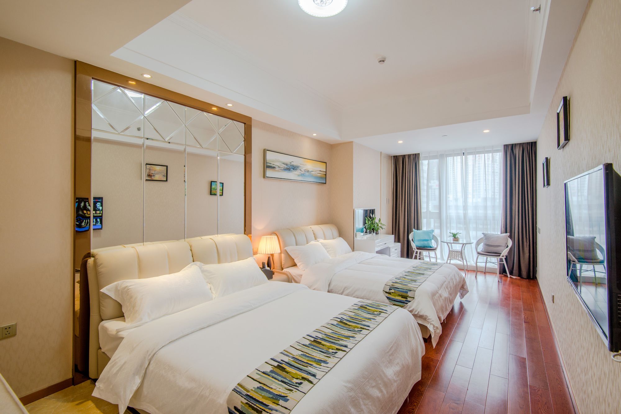 Фото Galaxy Time Apartment Hotel