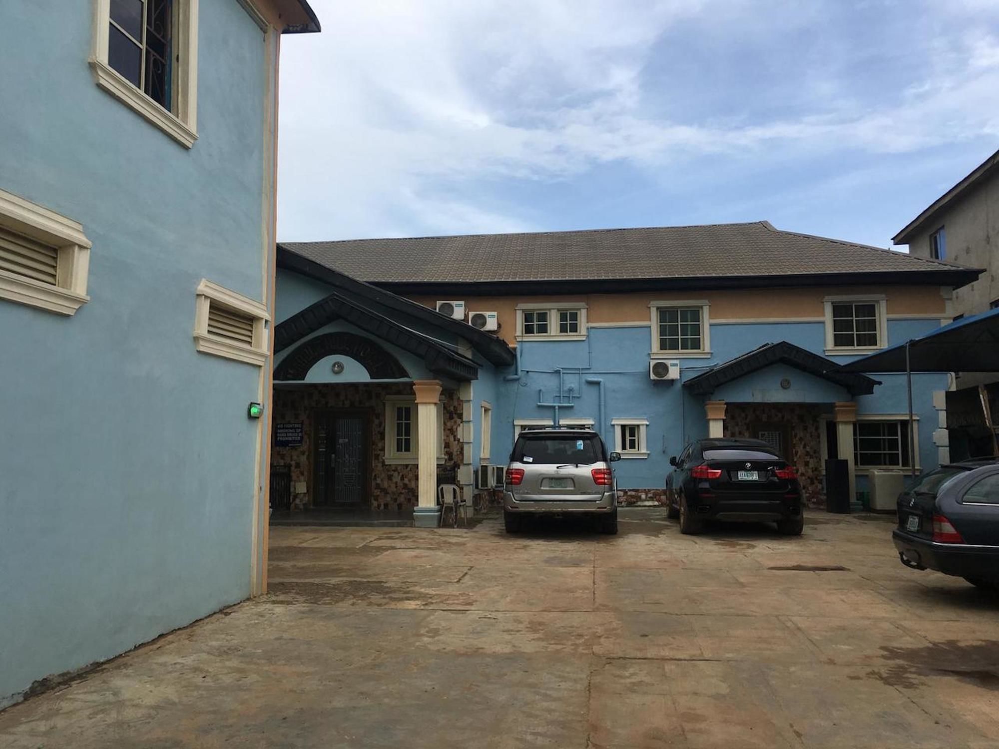 Фото Marble Hill Hotel