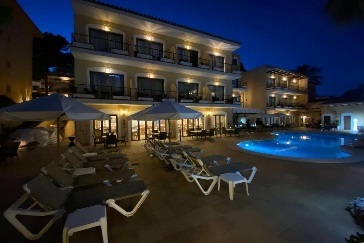 Фото Hostal Villa Rosa