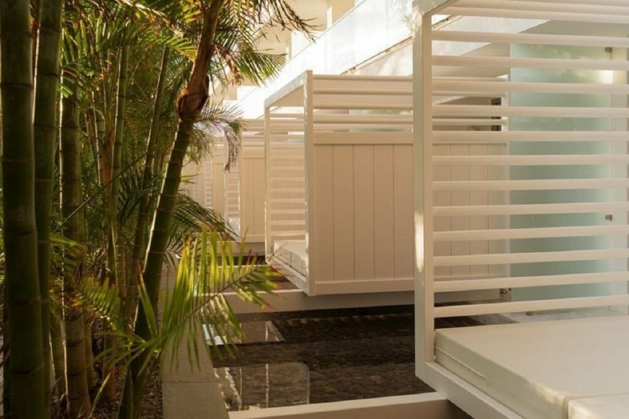 Фото Marina Bayview - Adults Only