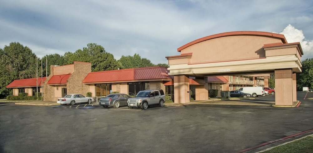 Фото Express Inn & Suites