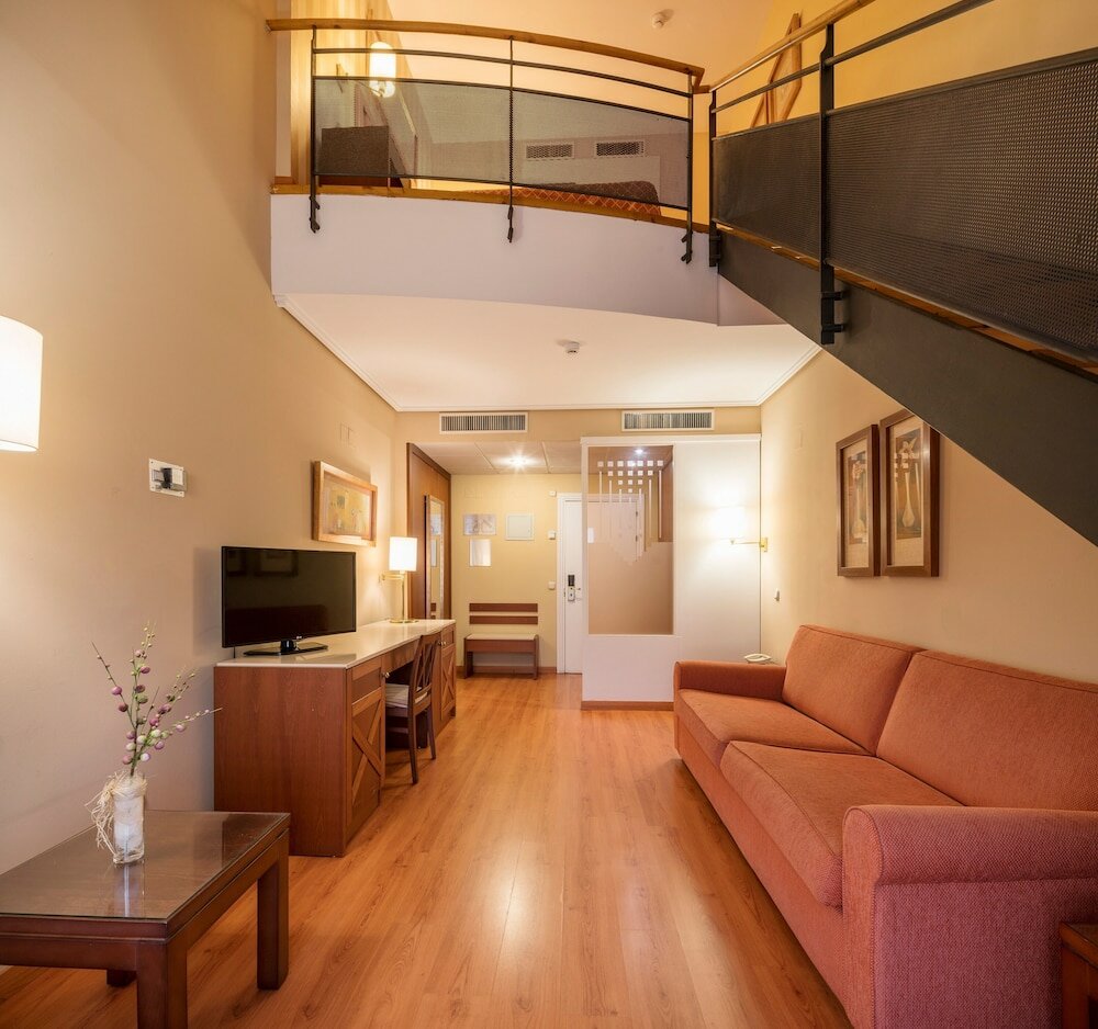 Фото Hotel Ilunion Alcora Sevilla