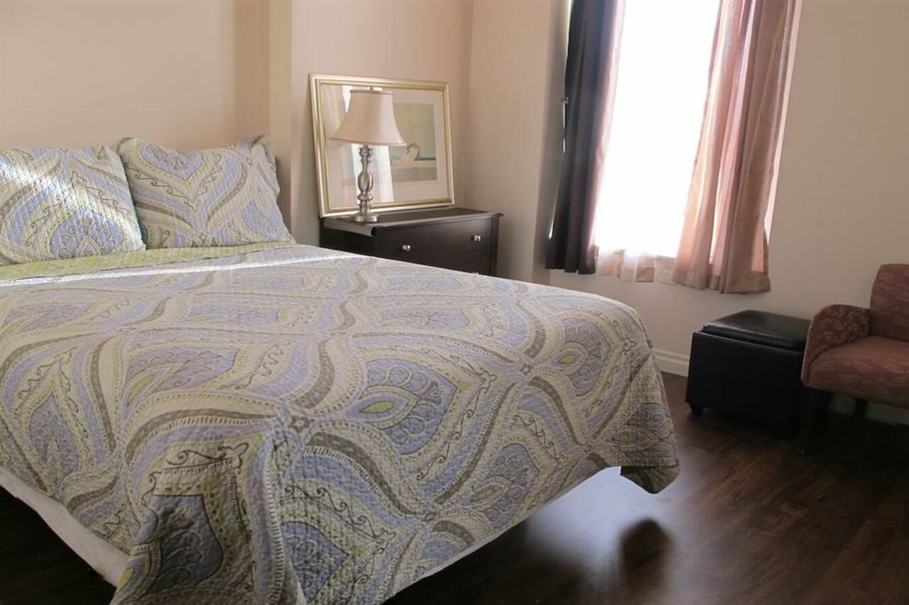 Фото Auberge Manoir Ville Marie