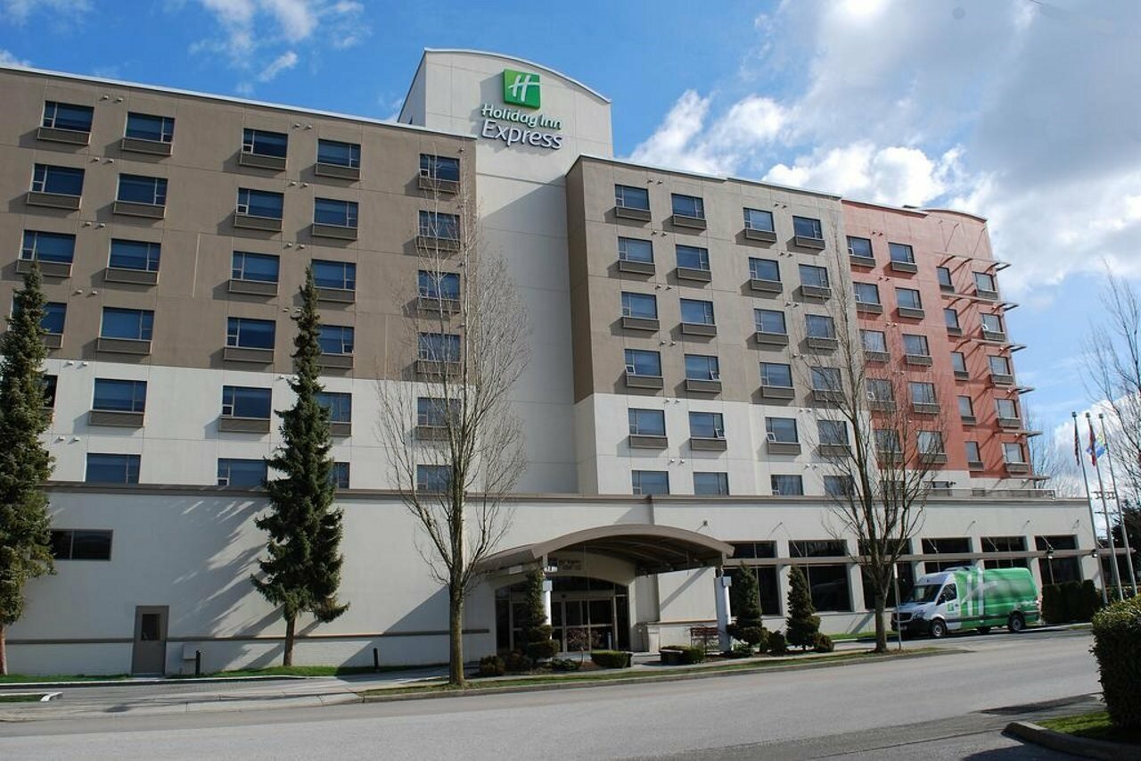 Фото Holiday Inn Express Vancouver Airport Richmond