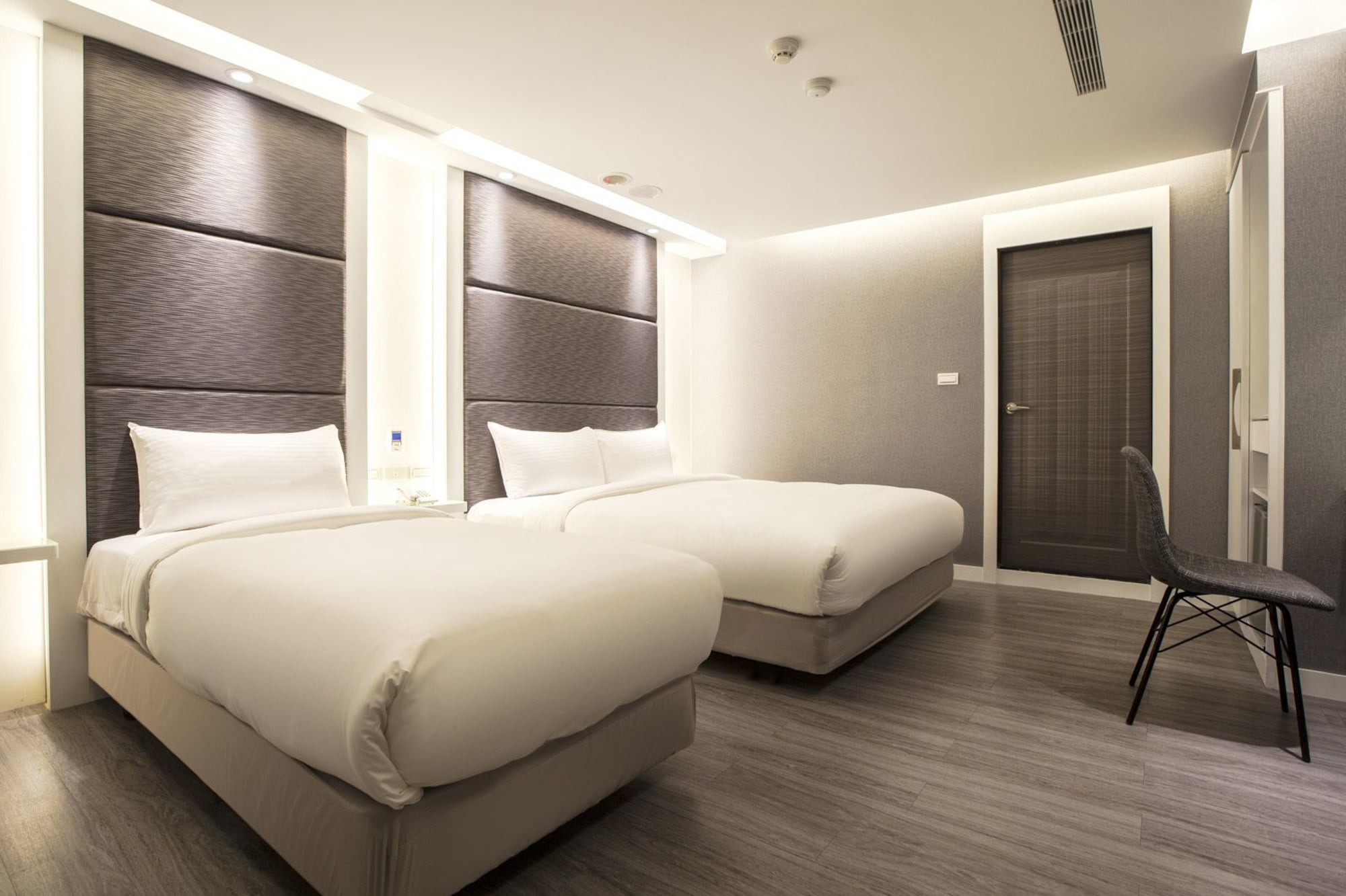 Фото Golden Garden Hotel