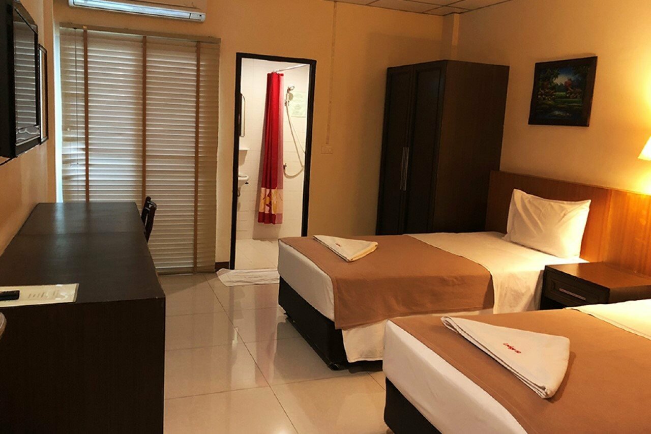 Фото Lodge 61 Bed & Breakfast Hotel