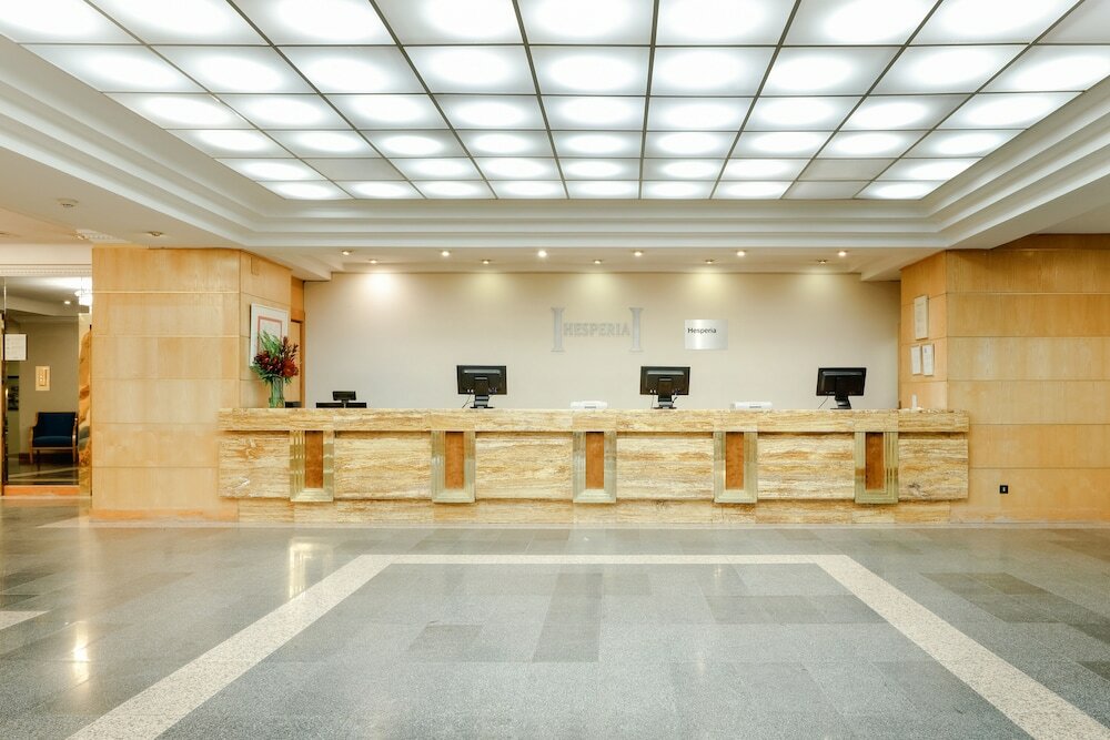 Фото Hesperia Sevilla