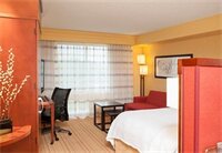 Фото Courtyard Milwaukee Airport