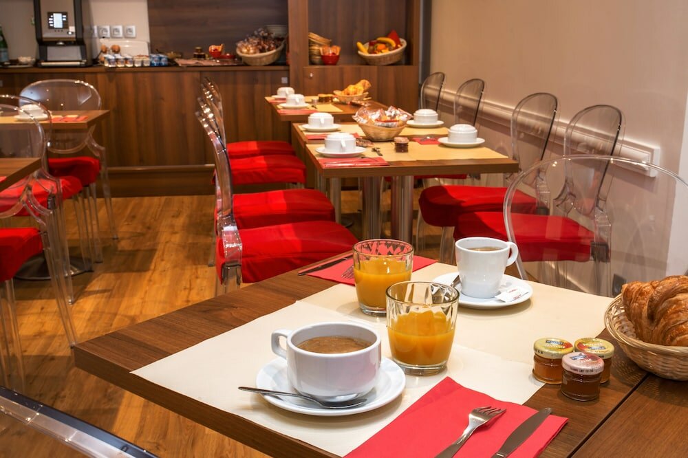 Фото Hotel De France