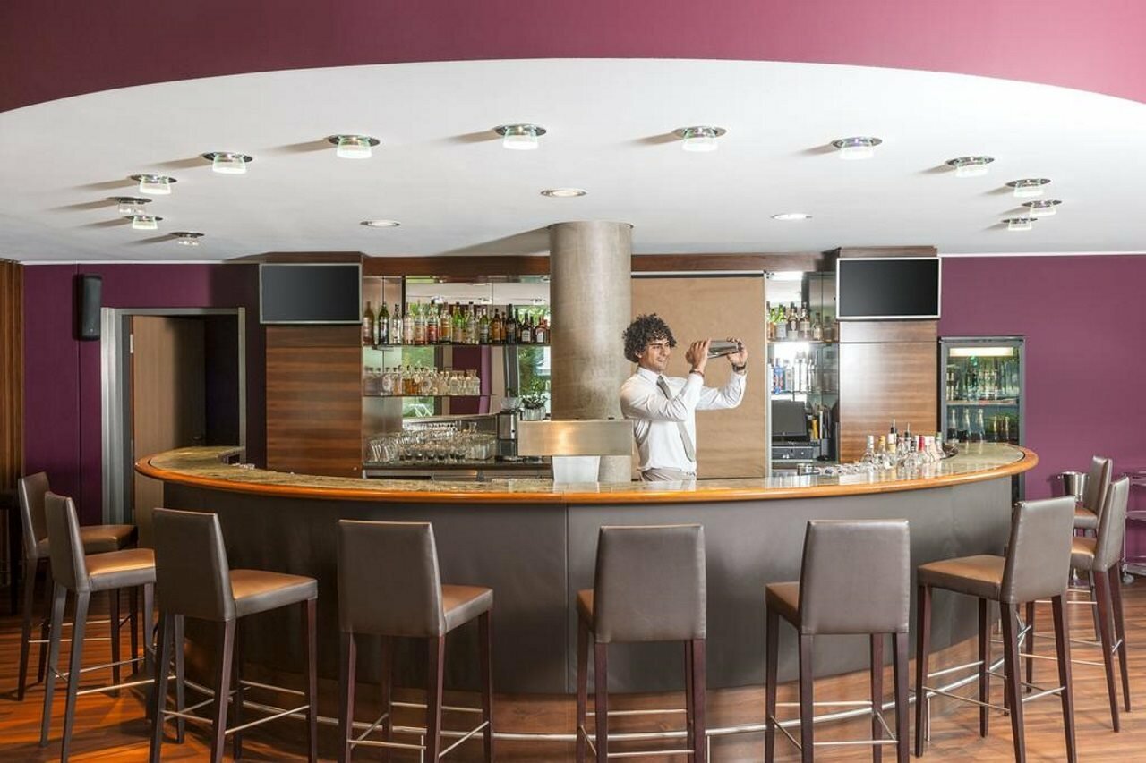 Фото Nh Köln Altstadt