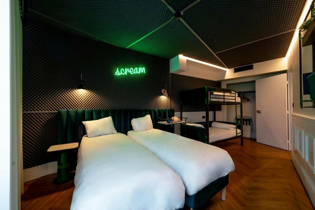 Фото The ReMIX Hotel