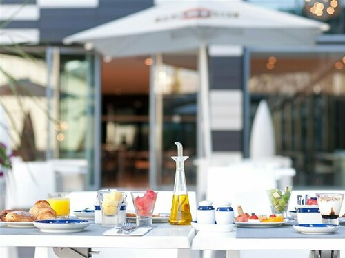 Внешний вид отеля Hotel Zentral Ave в Сарагосе, фото 4