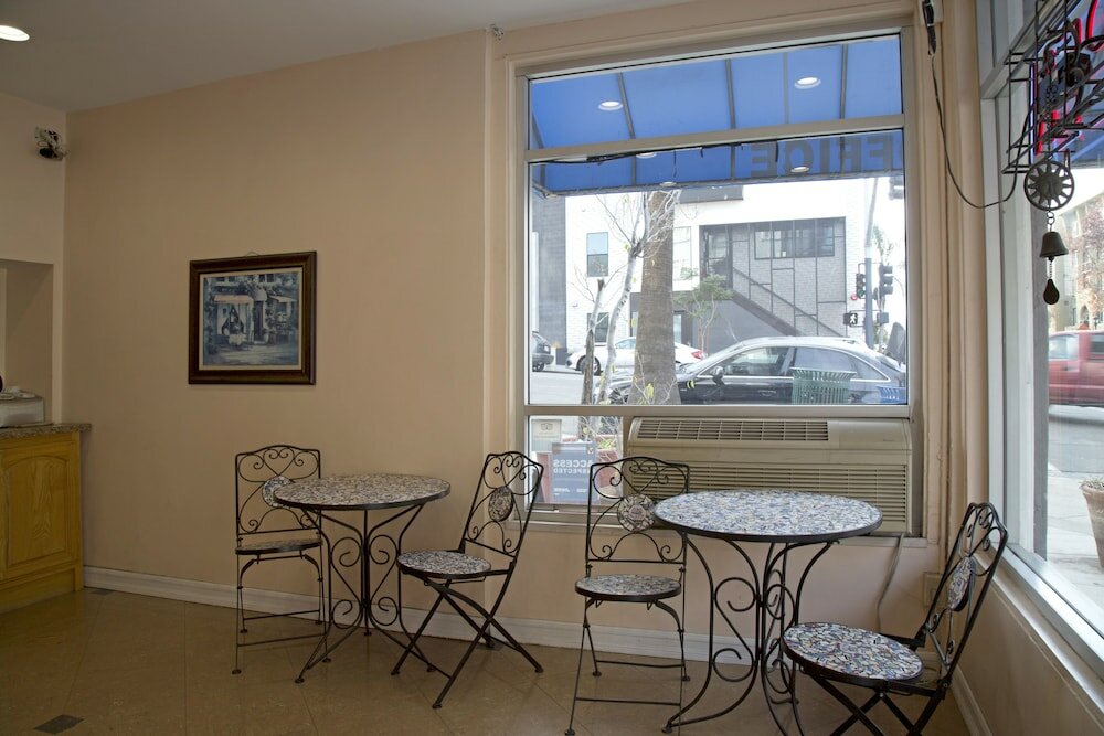 Фото Harborview Inn & Suites San Diego Harbor