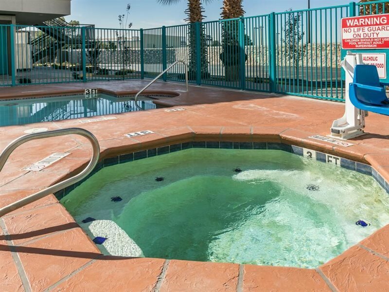 Фото Ramada by Wyndham El Paso