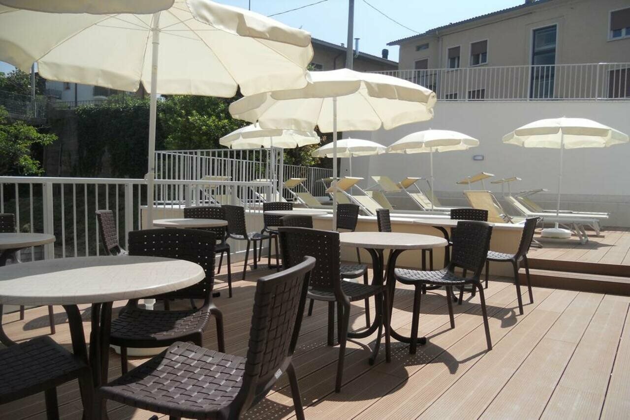 Фото Hotel Villa Anthea