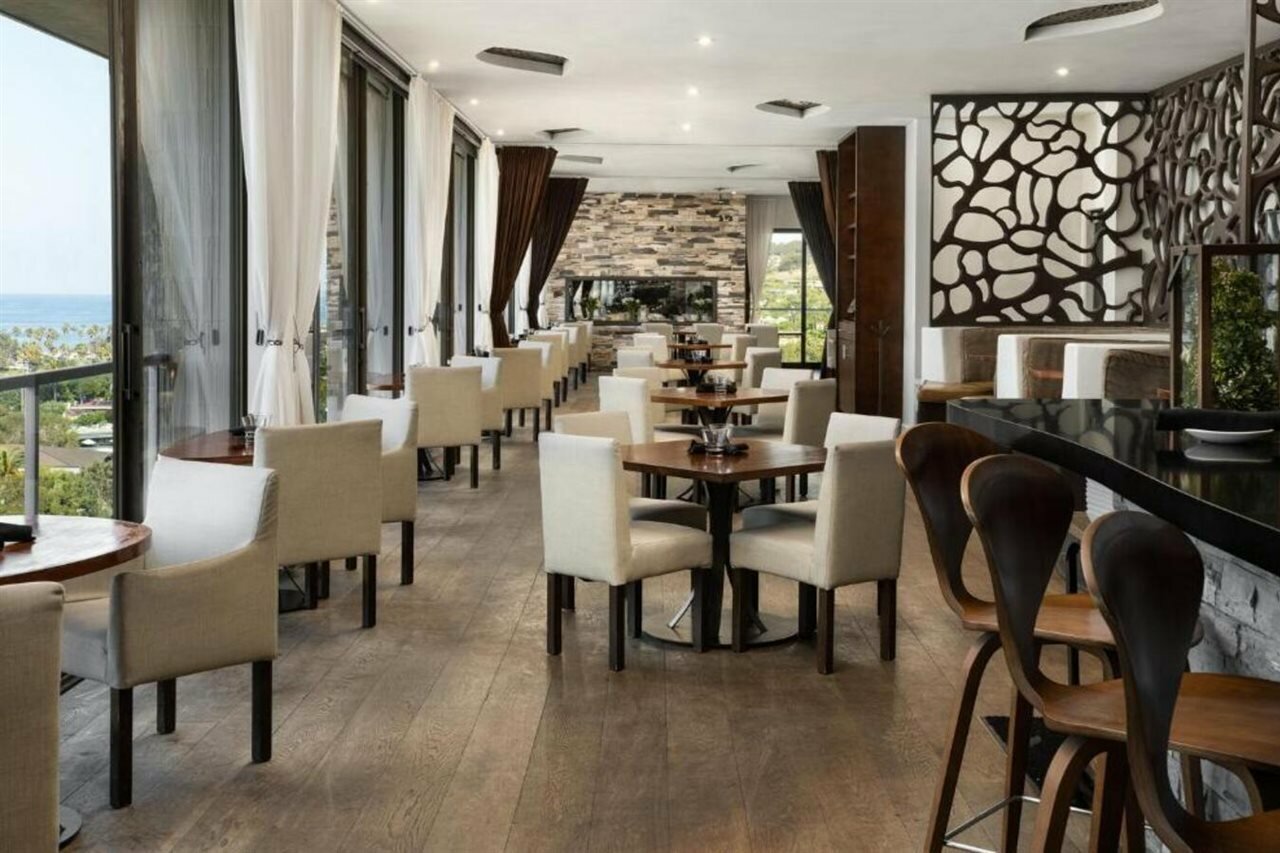 Фото Hotel La Jolla, Curio Collection by Hilton