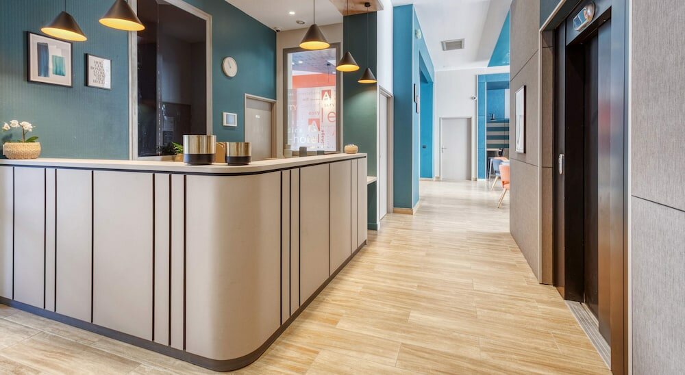 Фото Appart'City Confort Paris Clichy Mairie