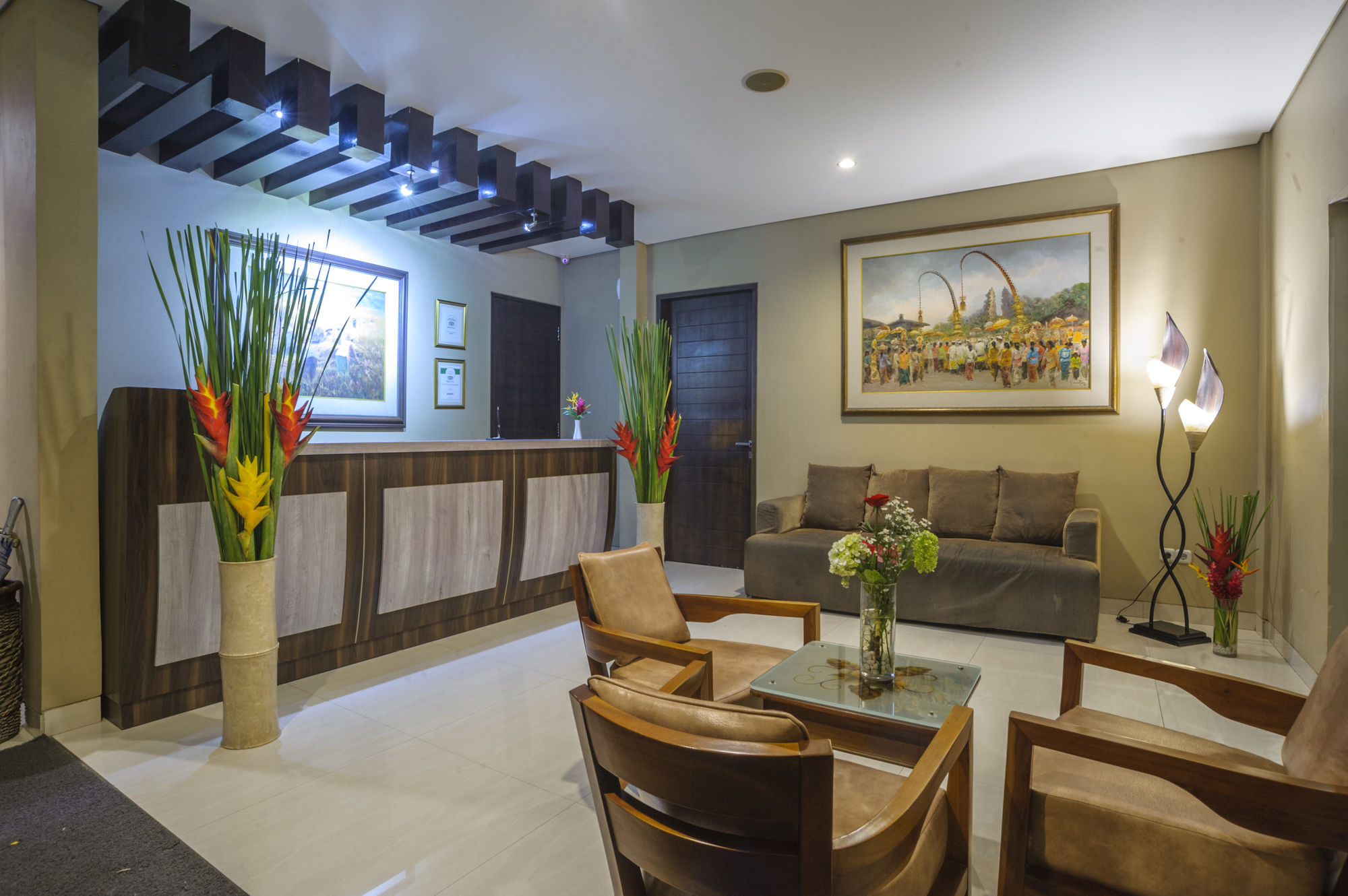 Фото D'Penjor Seminyak Hotel