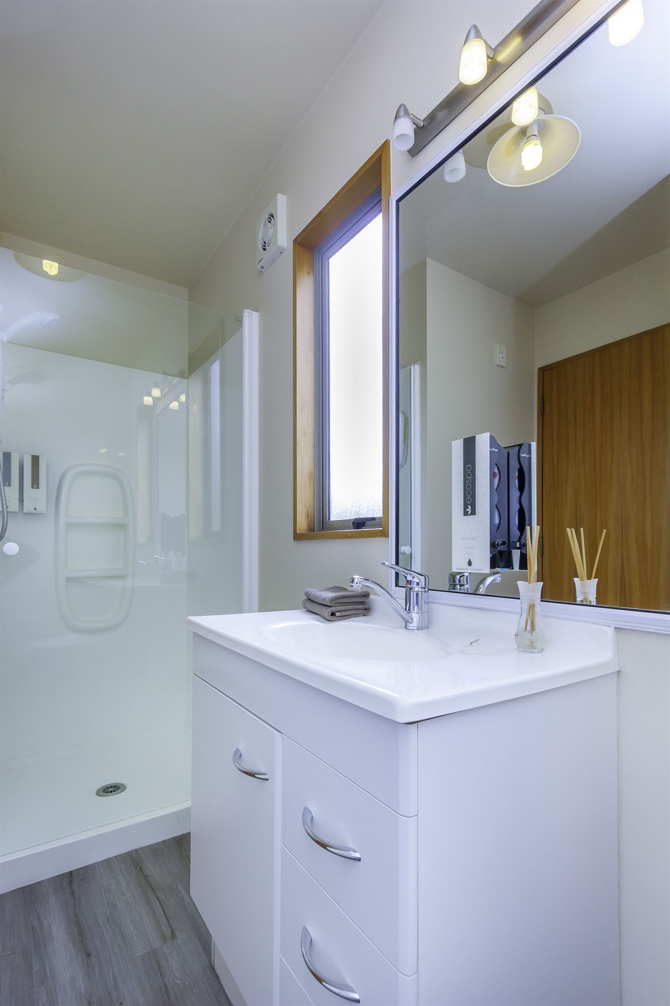 Фото Deans Bush Motel