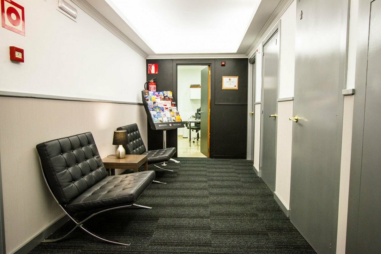 Фото Hotel Moderno Barcelona