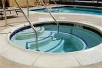 Фото Holiday Inn Express Newport Beach, an Ihg Hotel