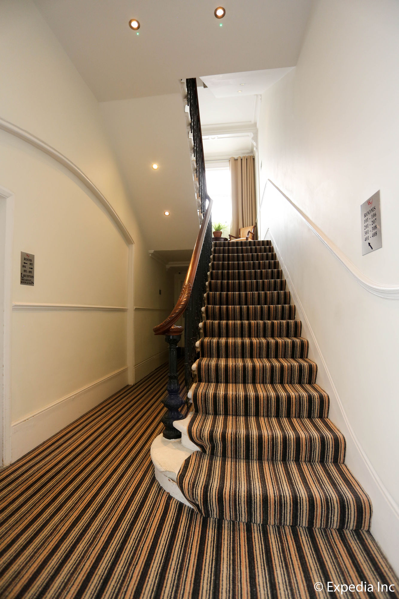 Фото The Villa Kensington